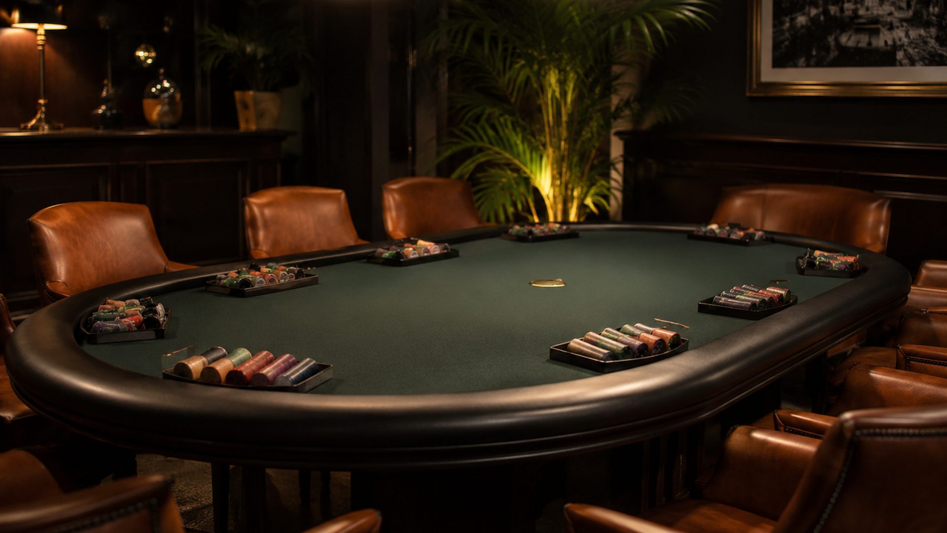 Sala de póquer do Clube Marquês em Lisboa, com mesas de jogo